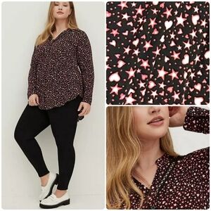 NWOT TORRID Emma Babydoll Lace Trim Hearts & Stars Blouse Womens Size 2